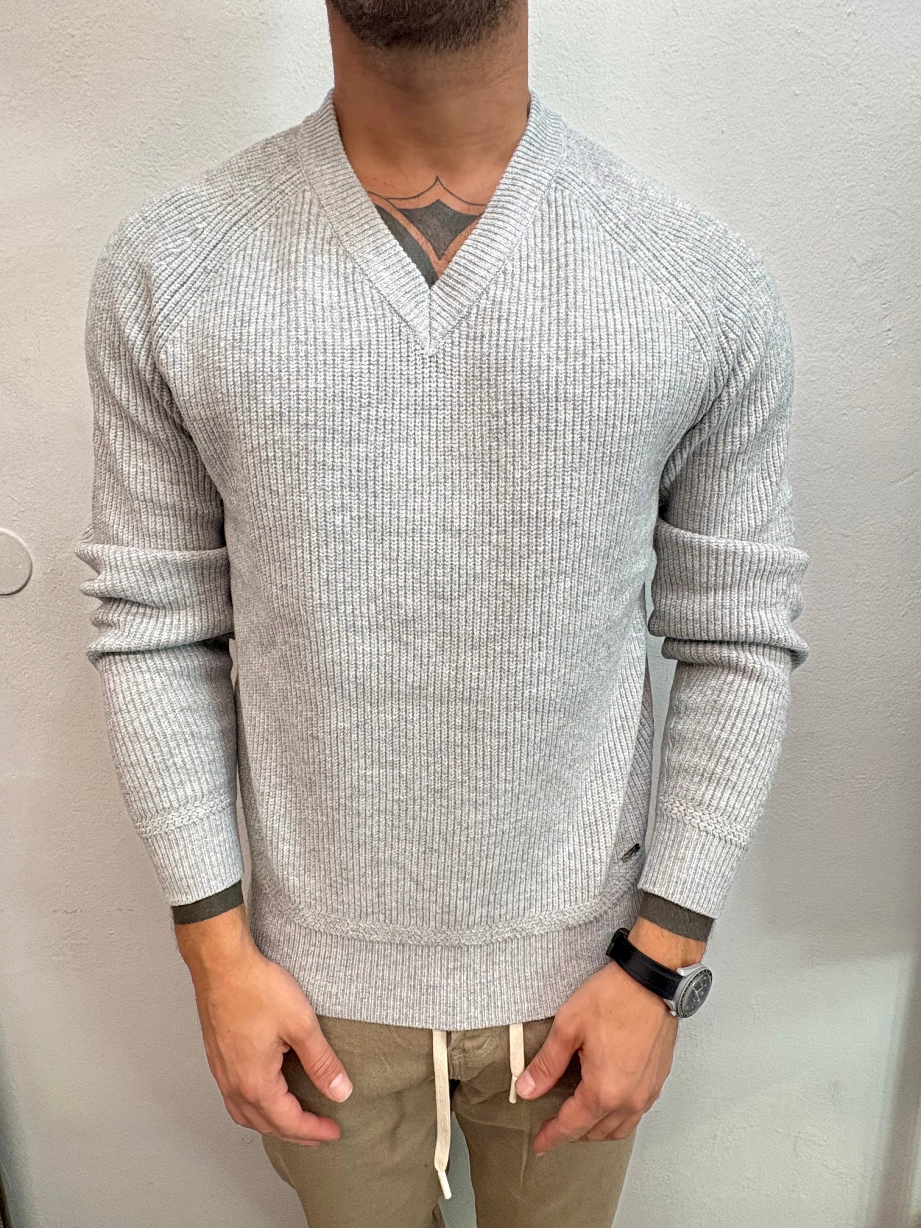 MAGLIONE TOLOSA