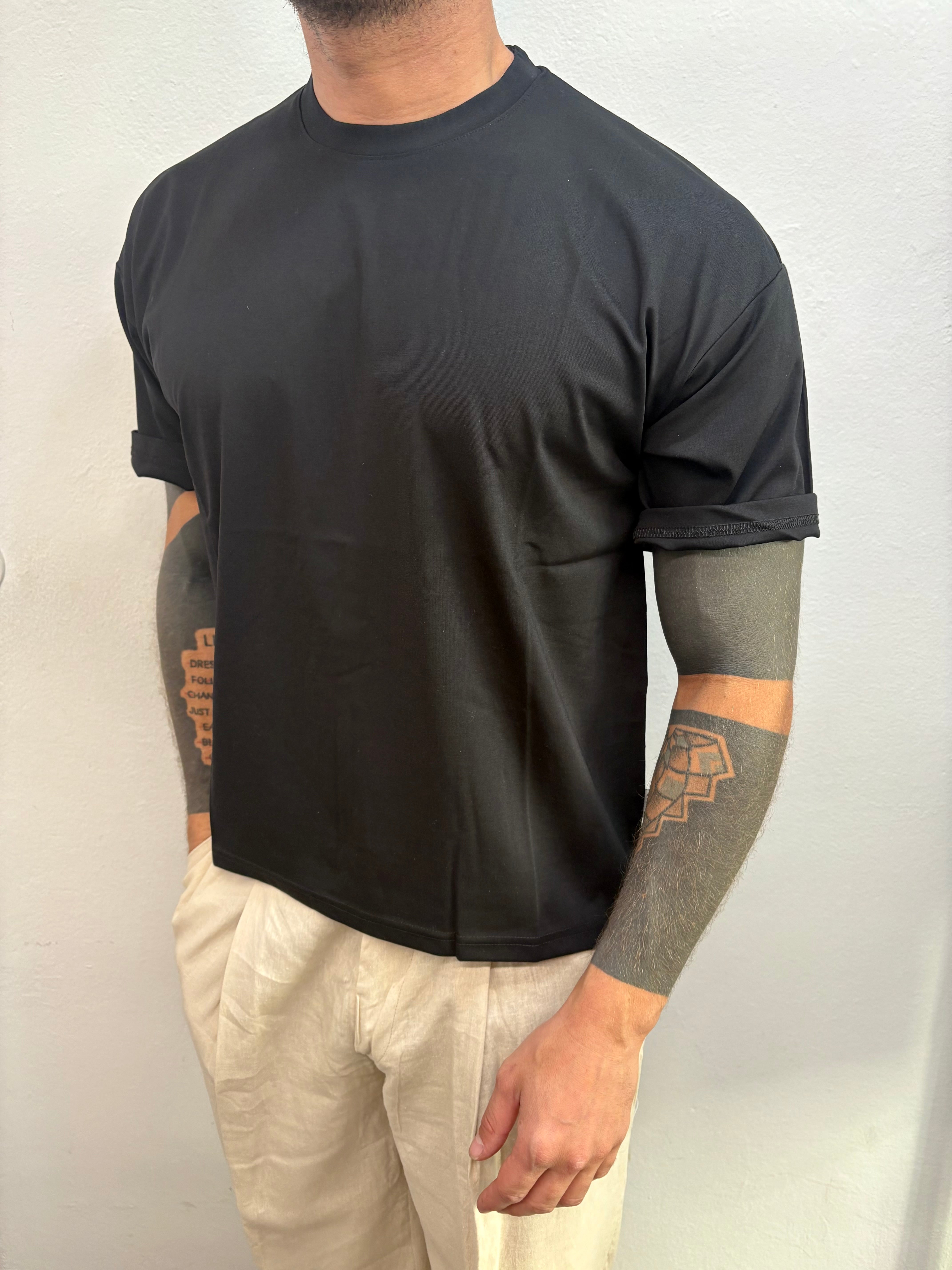 T-SHIRT CROPPED