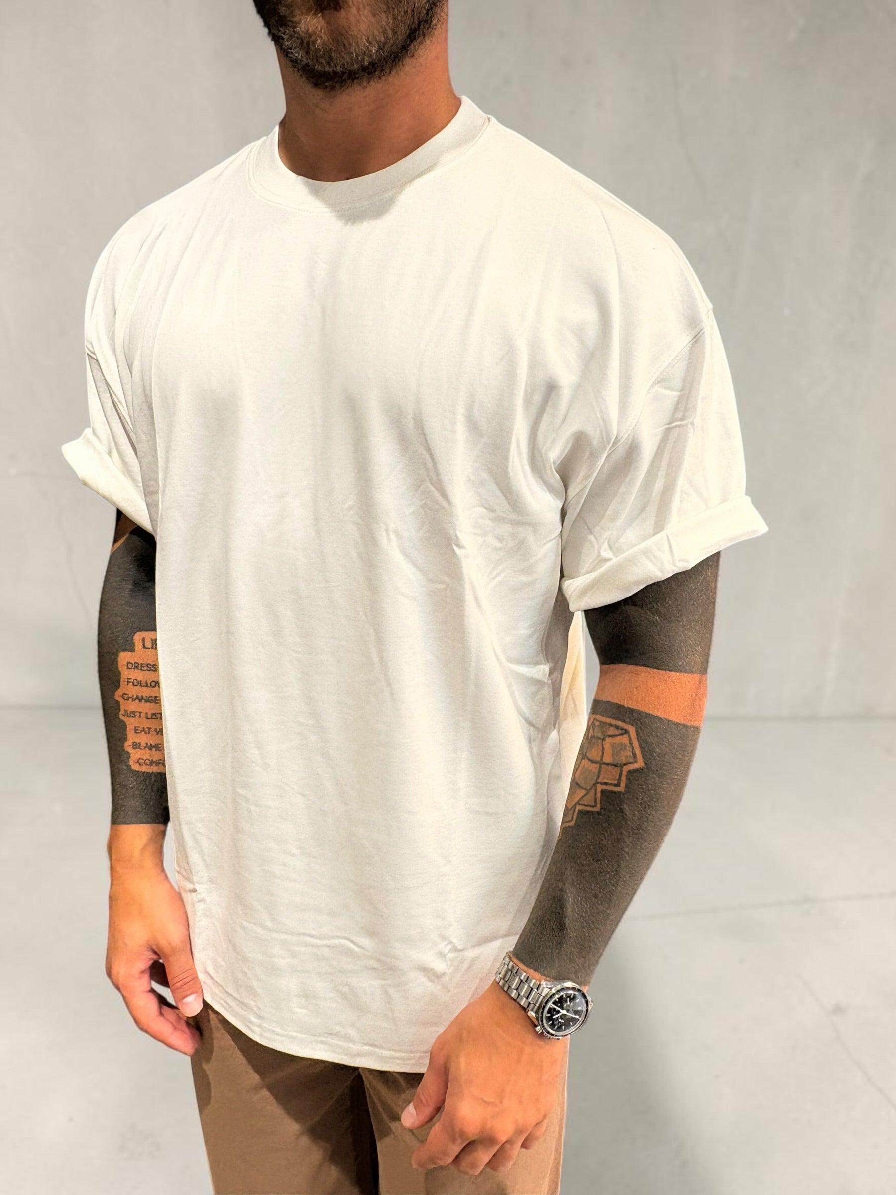 T SHIRT LEON