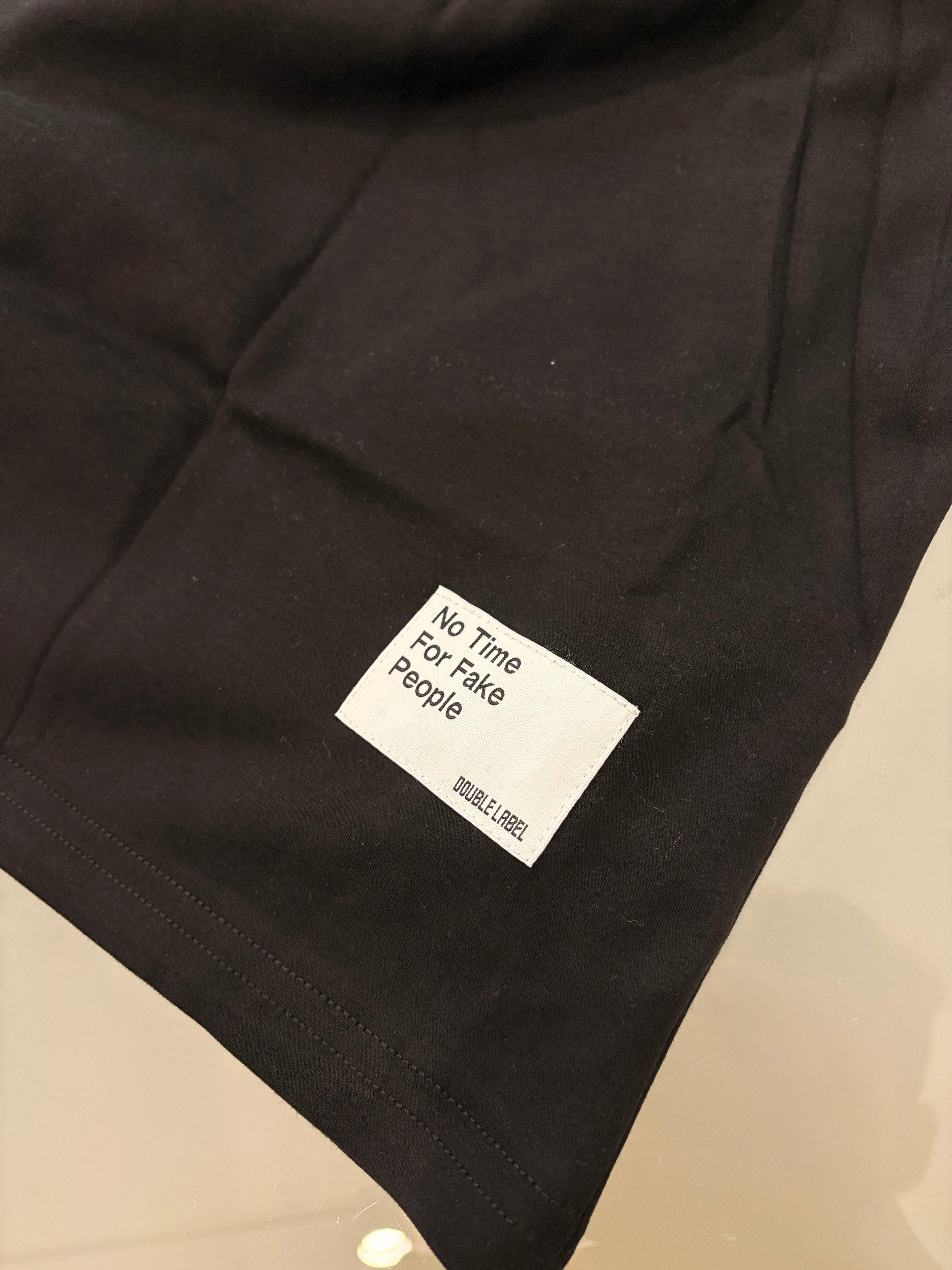 T SHIRT LEON