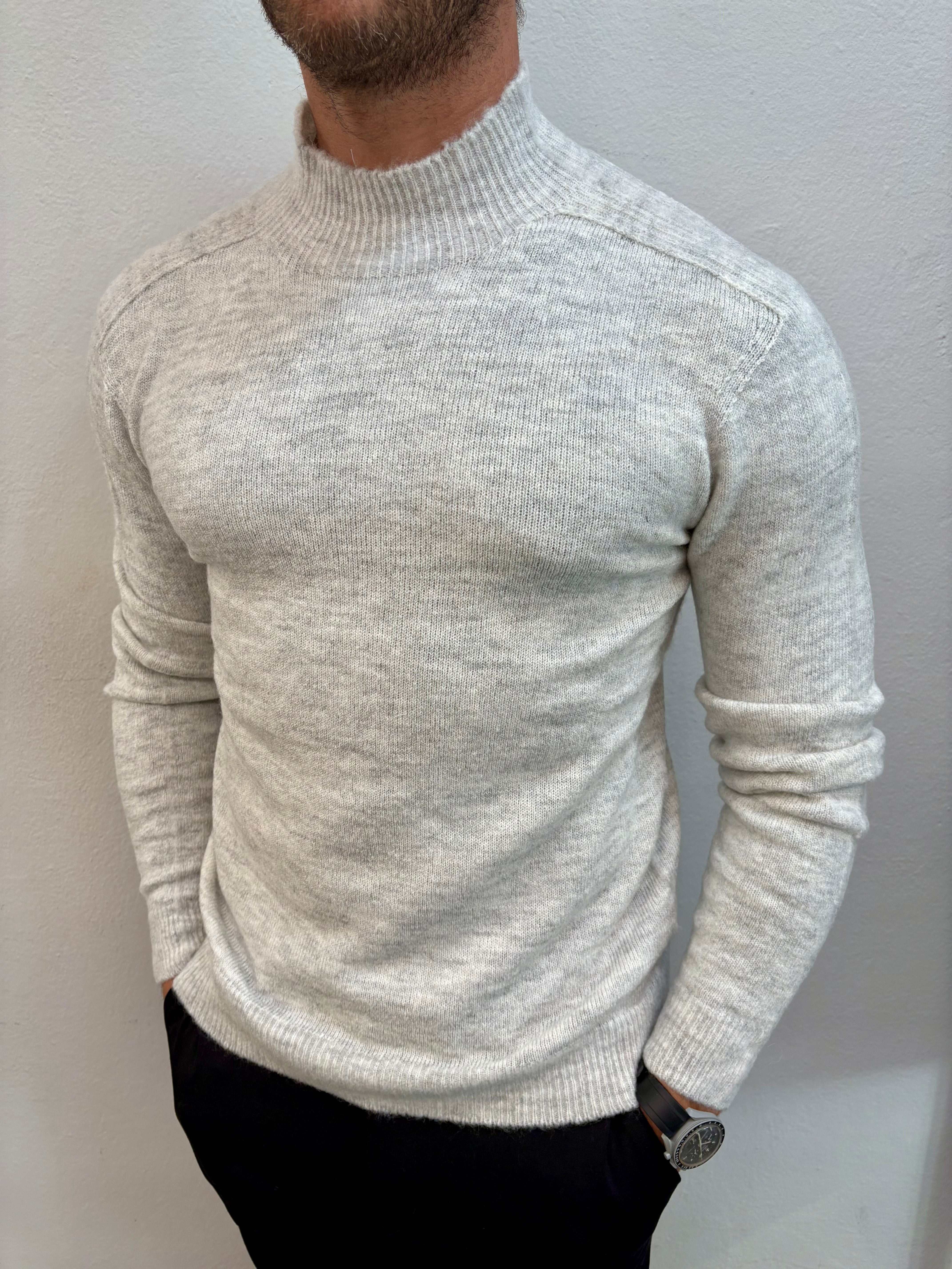 MAGLIONE MONTREUX