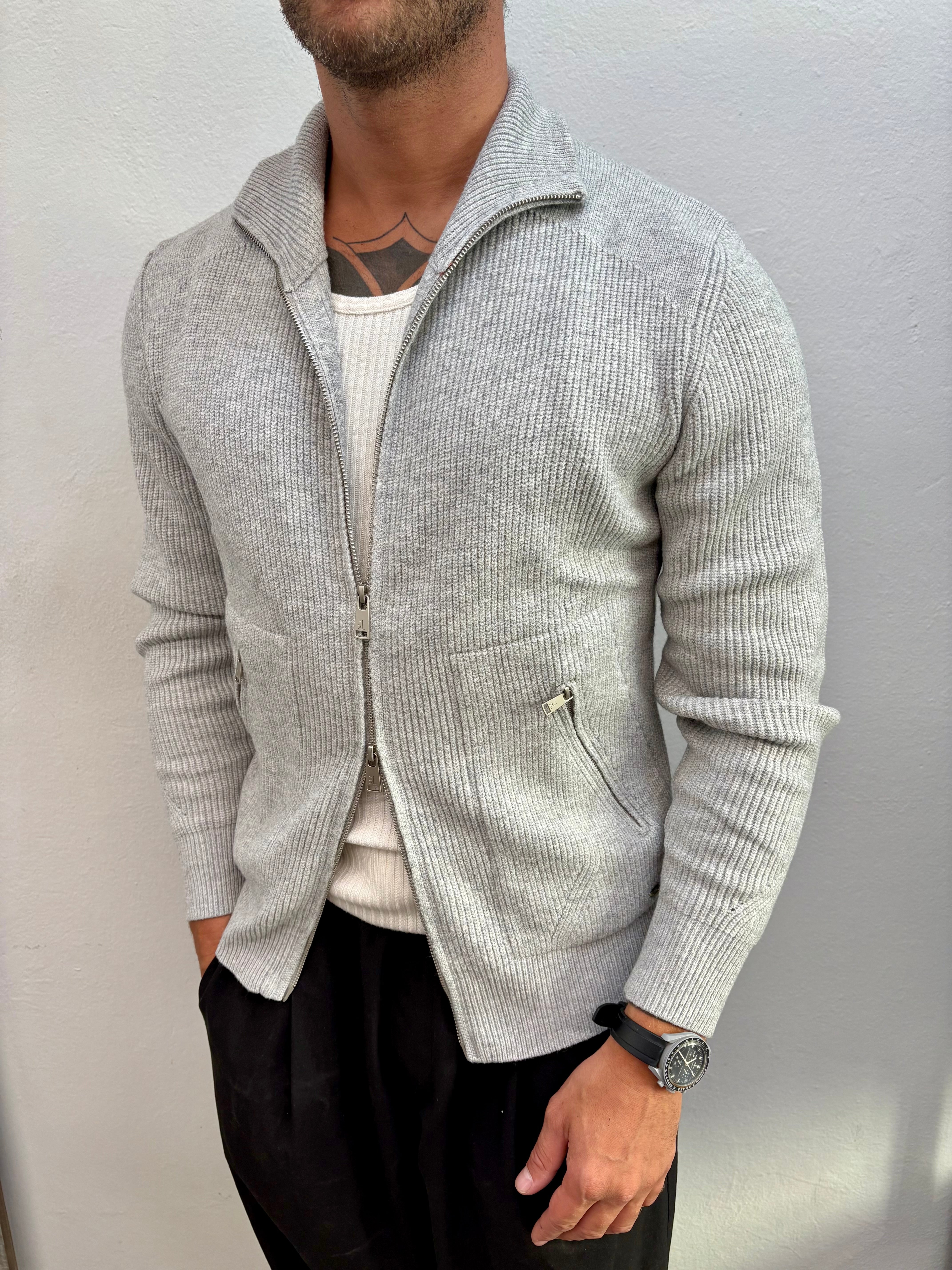CARDIGAN DUBAI