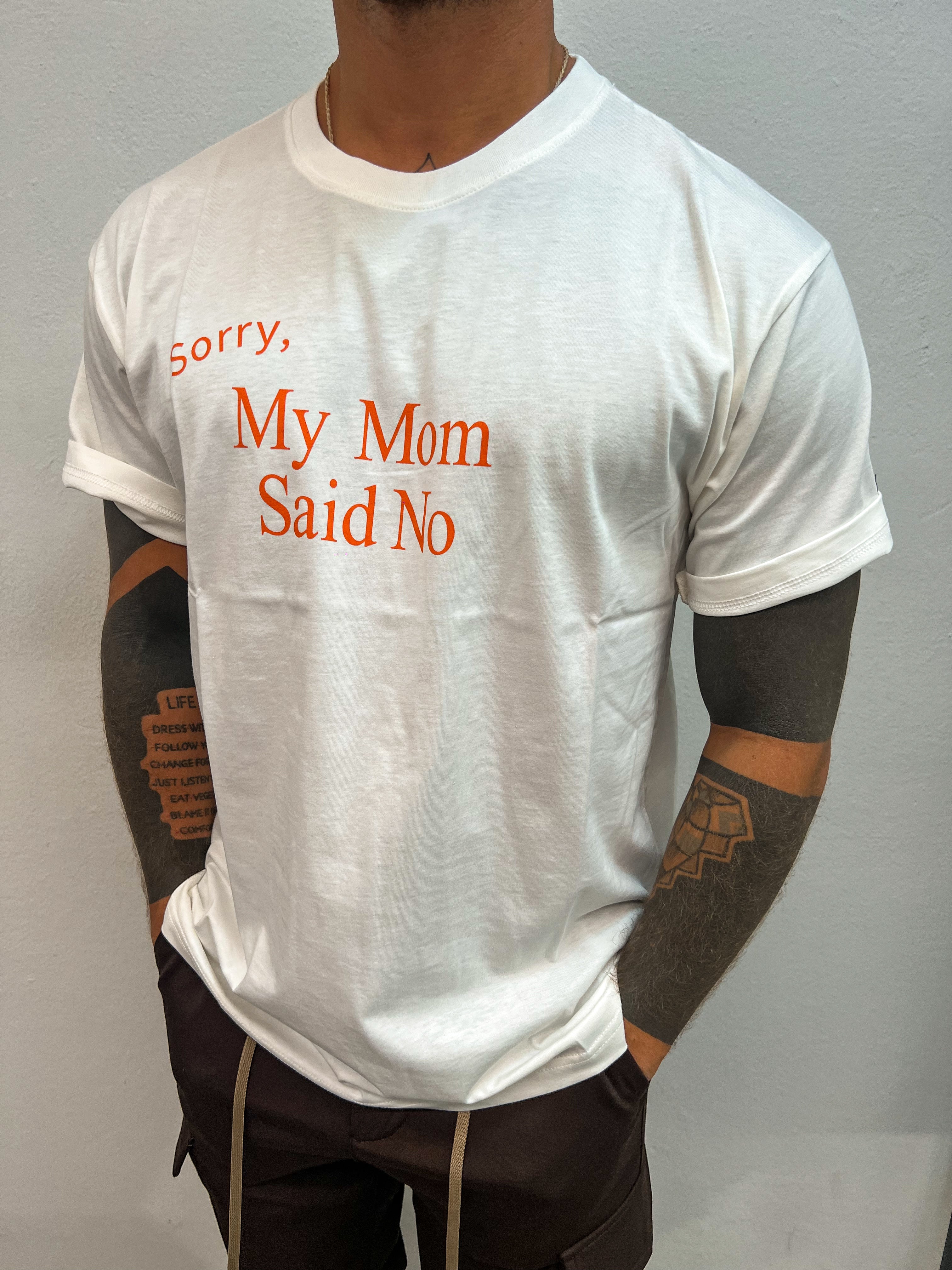 T-SHIRT MOM