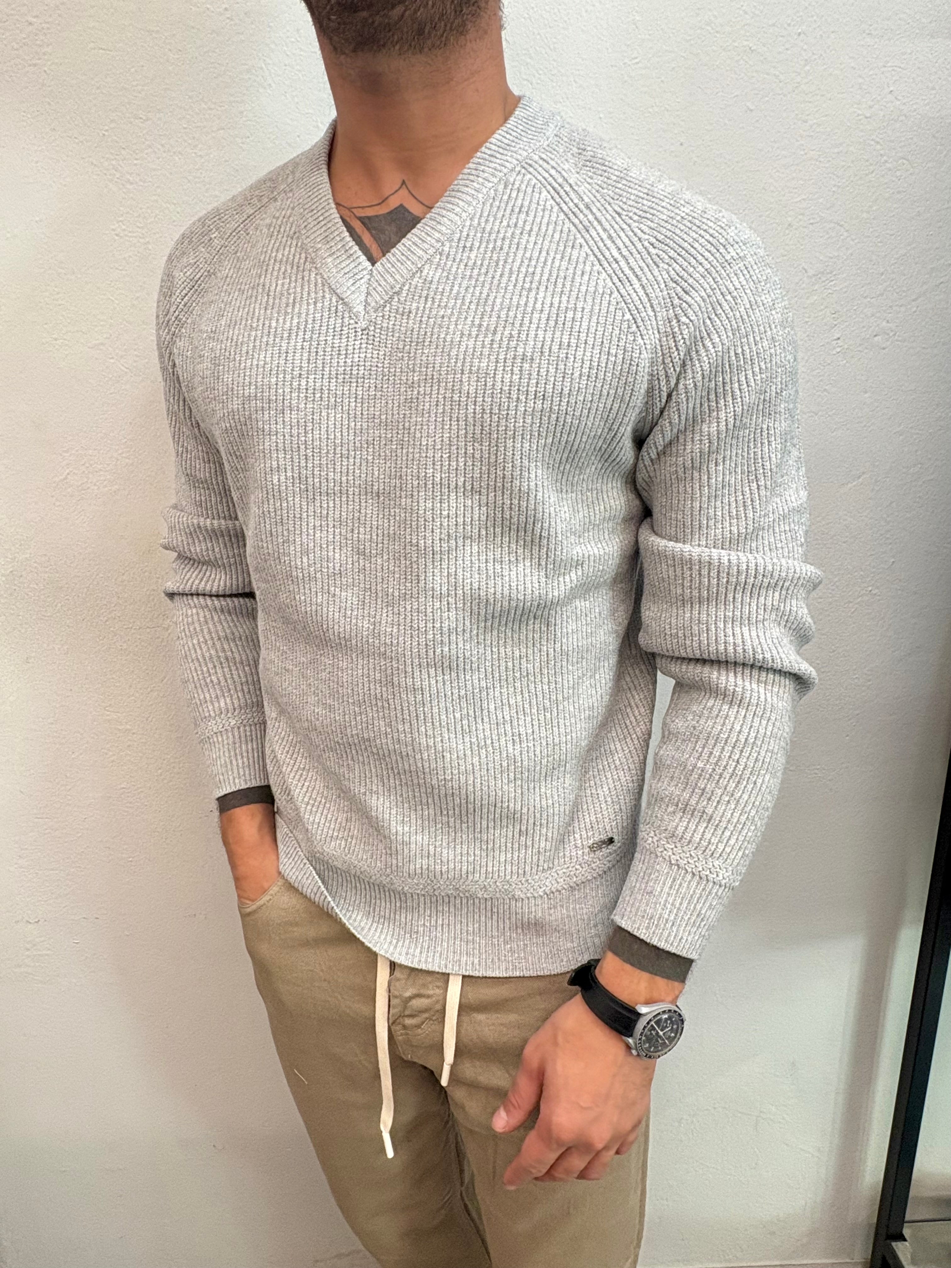 MAGLIONE TOLOSA