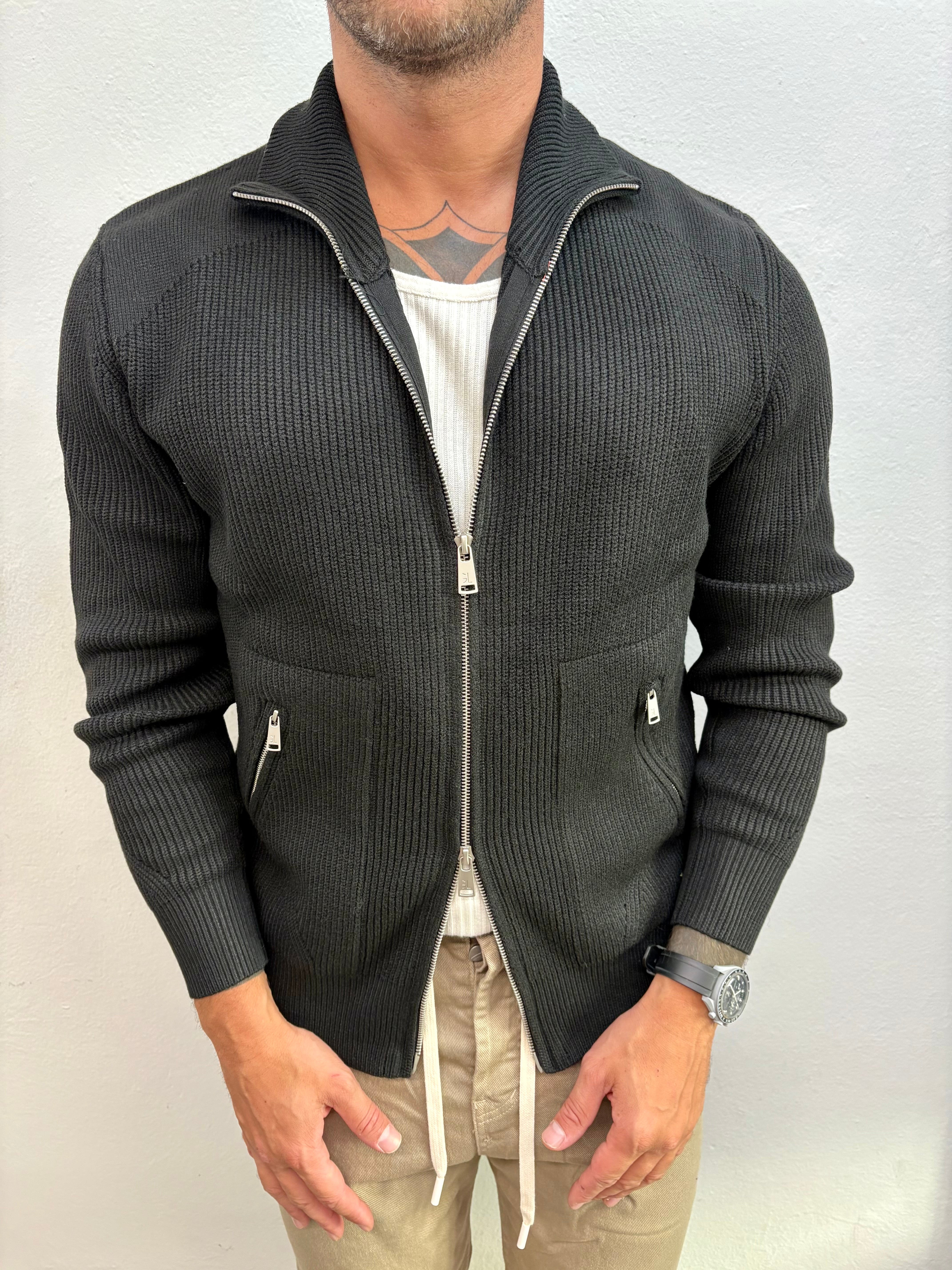 CARDIGAN DUBAI