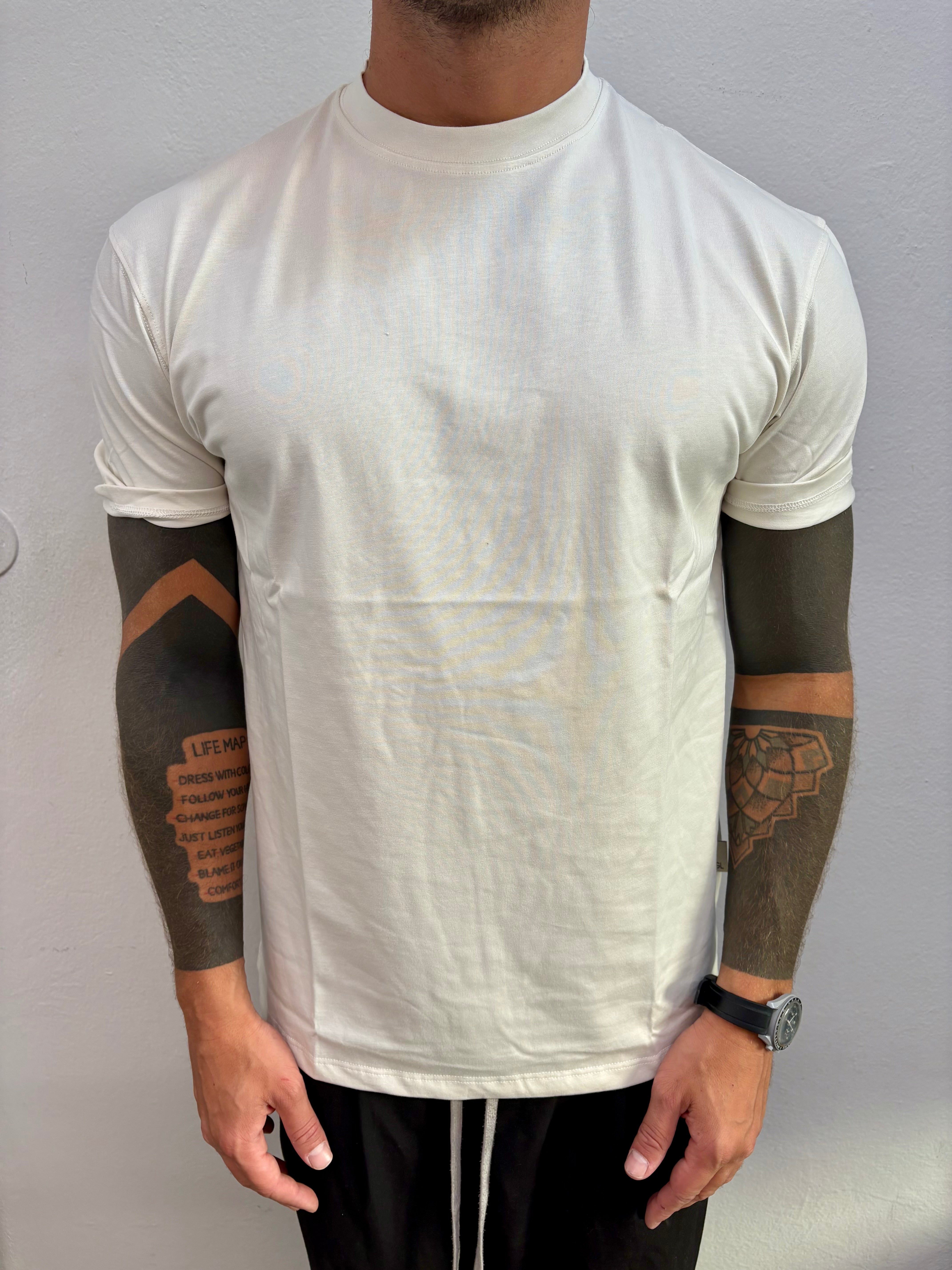 T SHIRT BASILEA